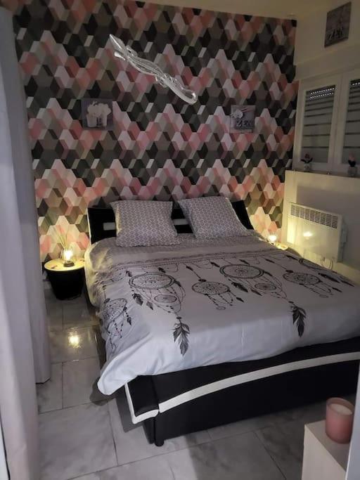 Appartement Chez Graziella Rez-De-Chaussee Calais Zewnętrze zdjęcie