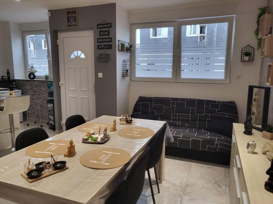 Appartement Chez Graziella Rez-De-Chaussee Calais Zewnętrze zdjęcie