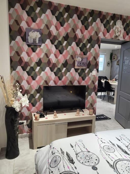 Appartement Chez Graziella Rez-De-Chaussee Calais Zewnętrze zdjęcie